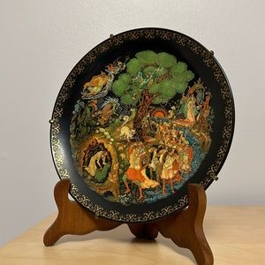 Vintage 1989 Russian Legends Collection - Lukomorya Decorative Plate